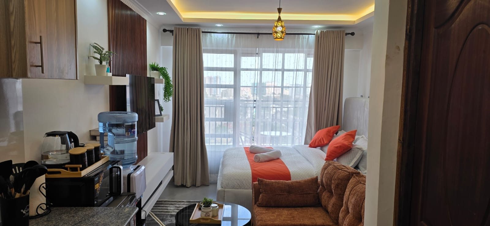 Studio Apartment