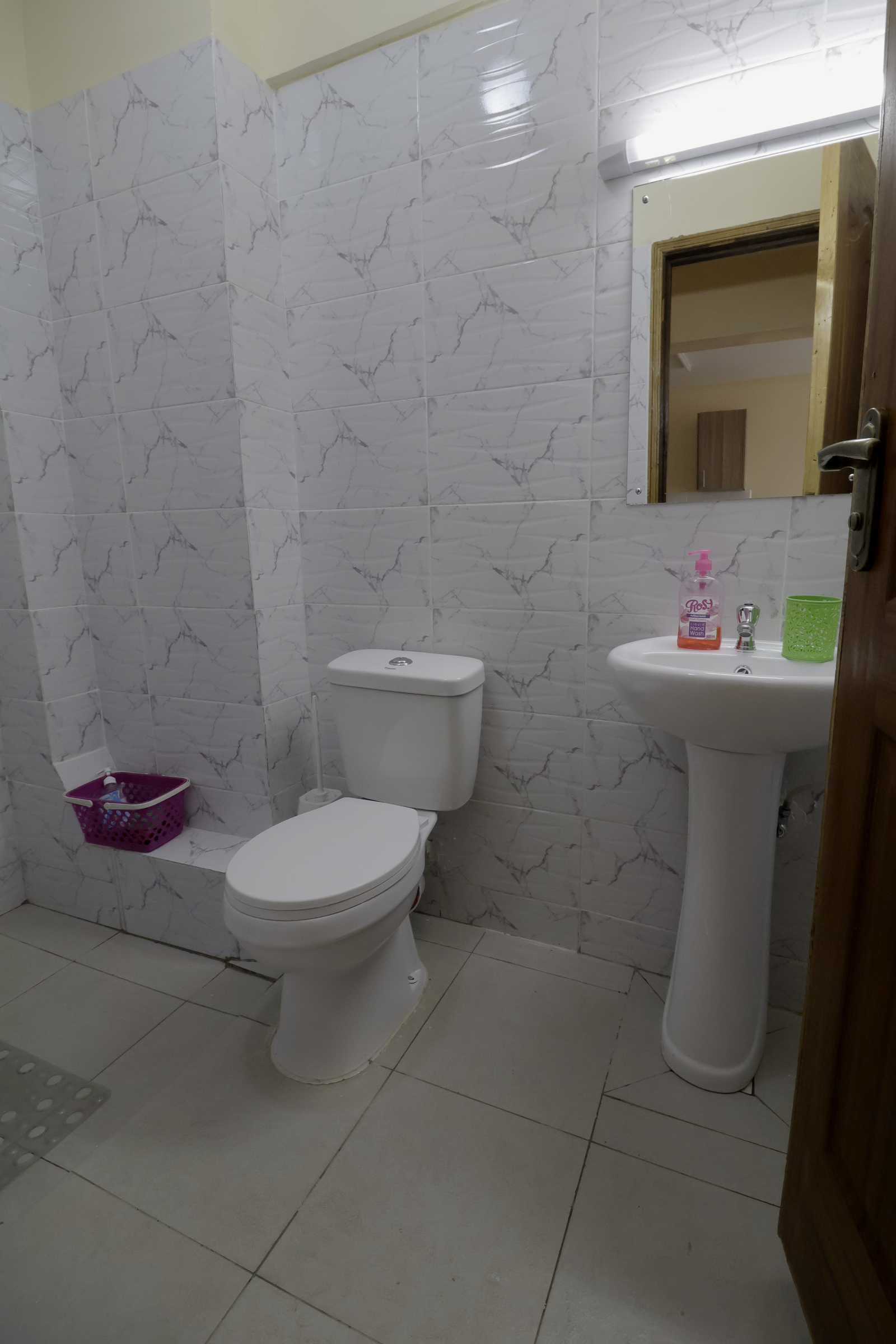 1 Bedroom Apartment - IMG_5314.jpg