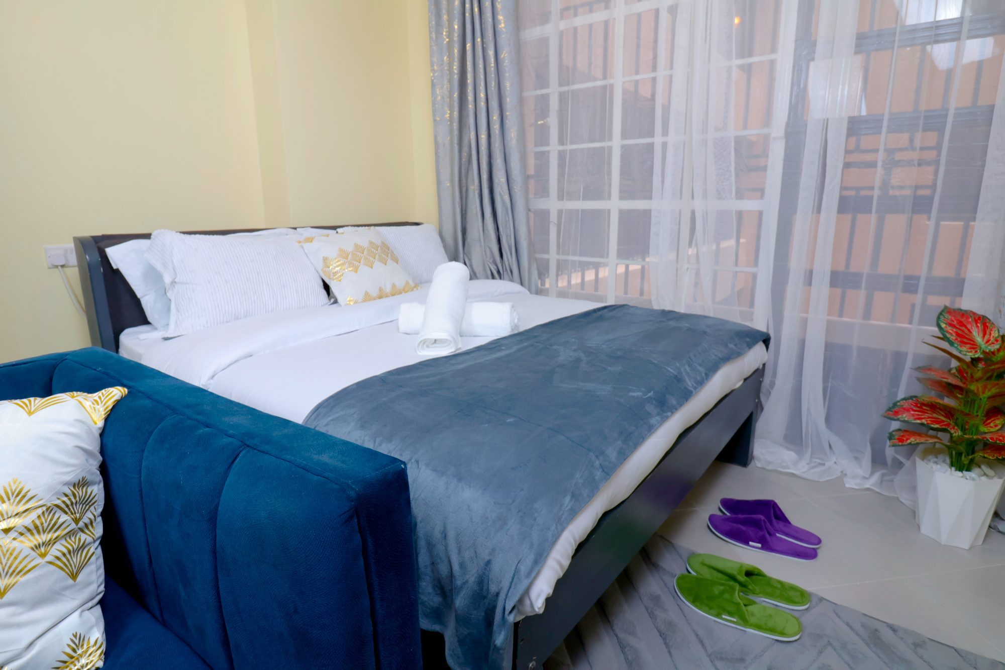 Studio Apartment - IMG_5517.jpg