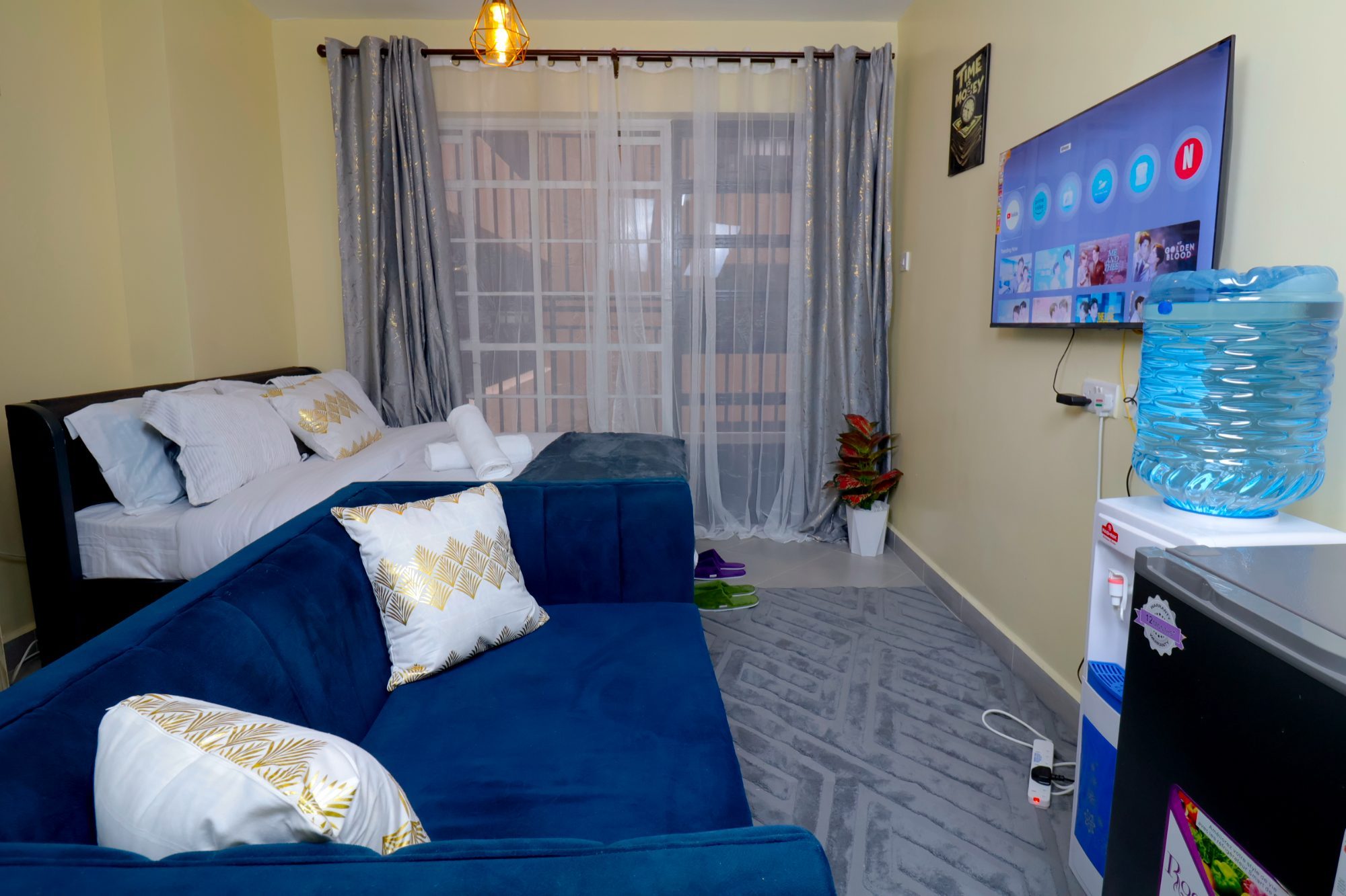 Studio Apartment - IMG_5520.jpg