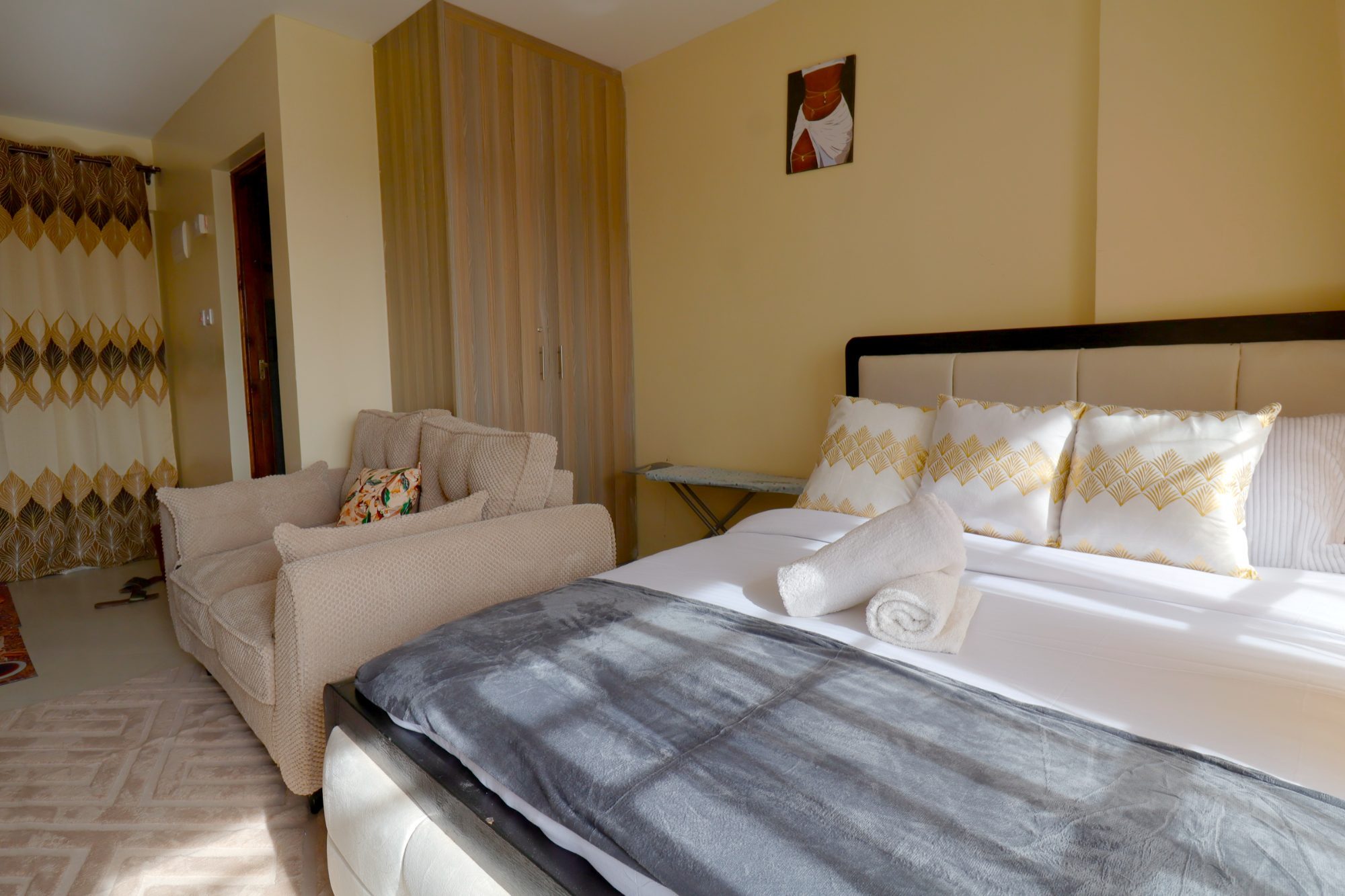 Studio Apartment - IMG_5596.jpg