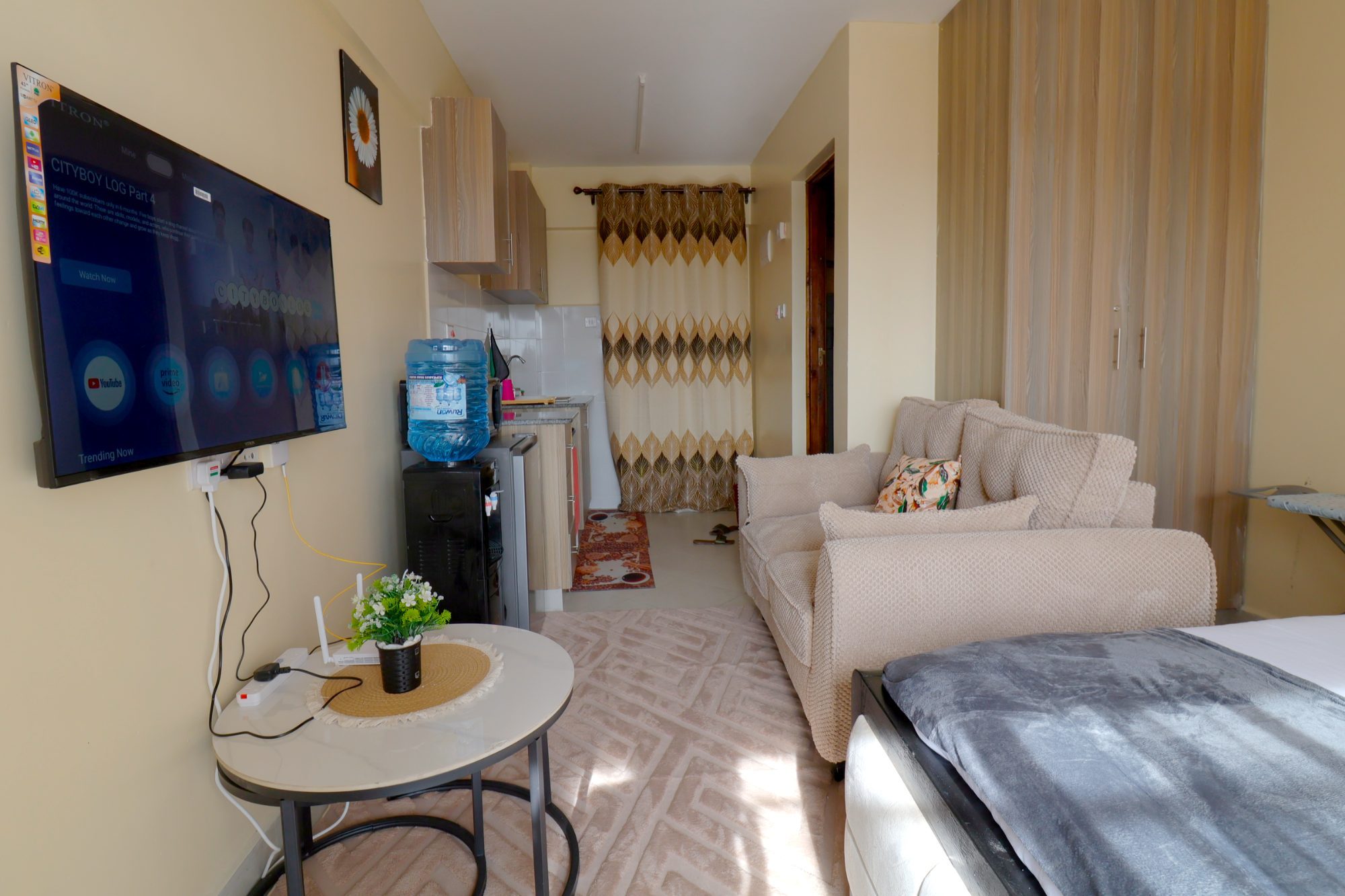 Studio Apartment - IMG_5602.jpg