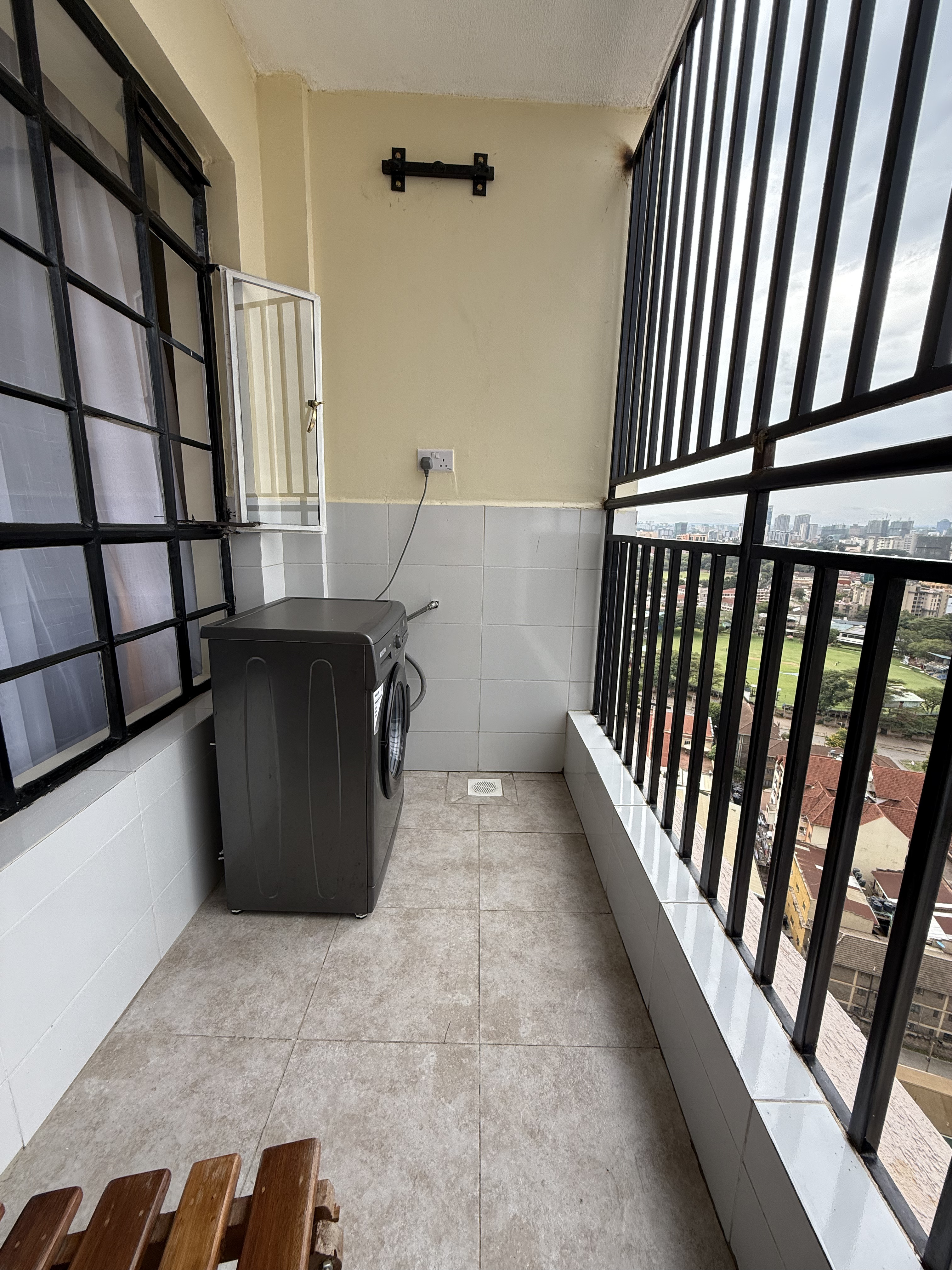 1 Bedroom Apartment - IMG_6626.jpg