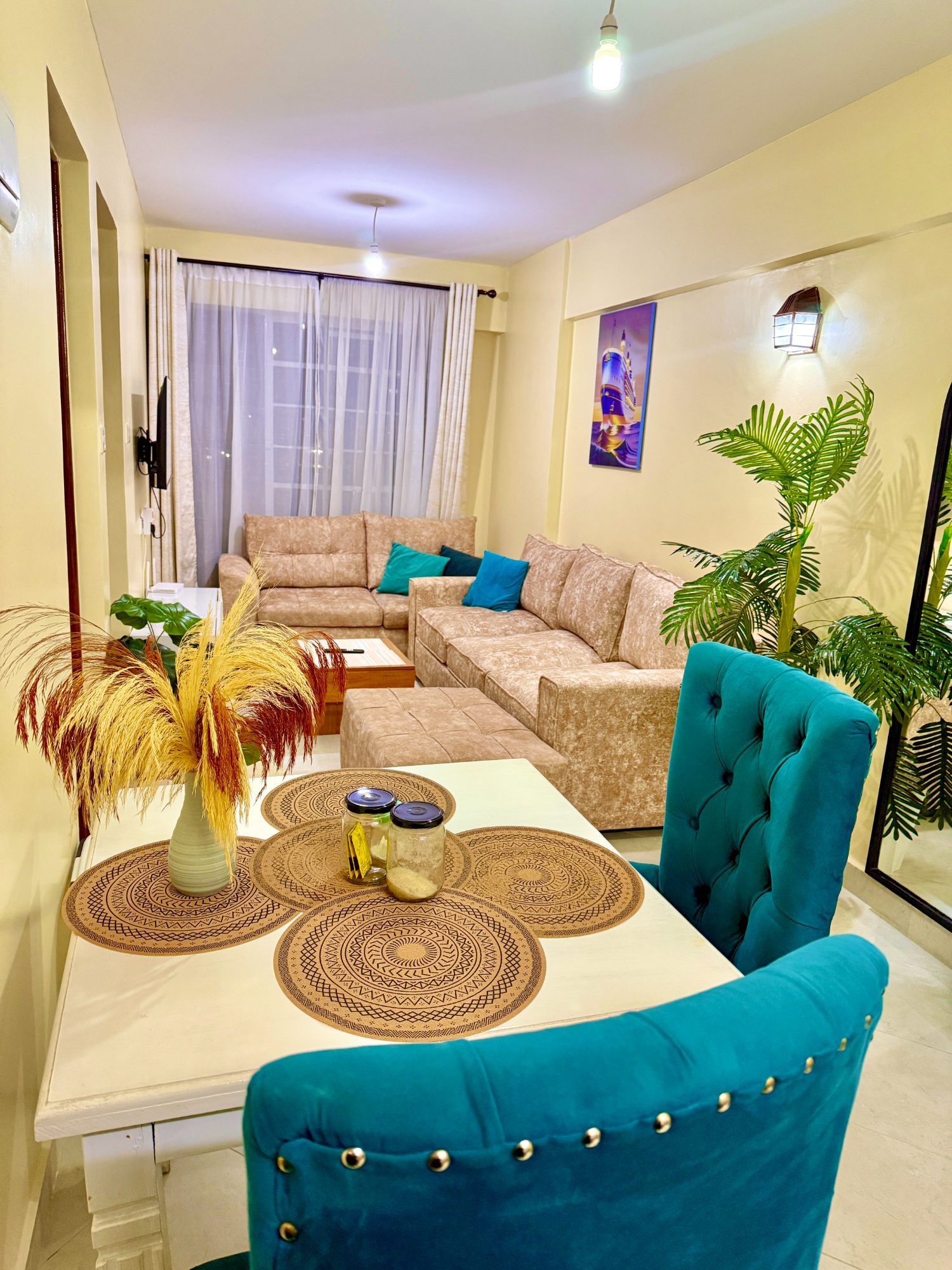 2 Bedroom Apartment - IMG_7064.jpg