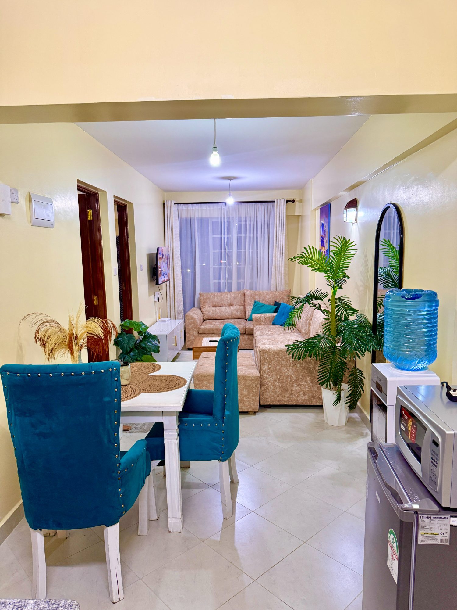 2 Bedroom Apartment - IMG_7067.jpg