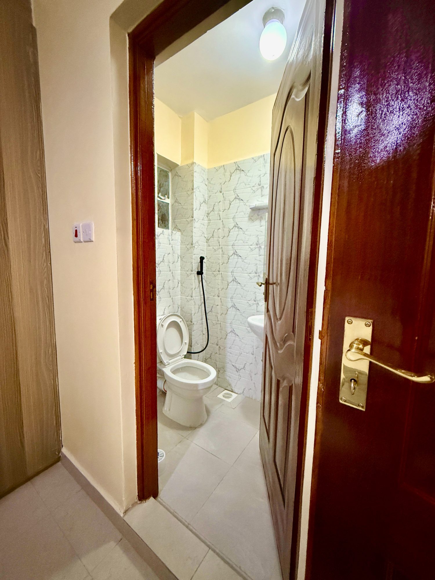 2 Bedroom Apartment - IMG_7072.jpg