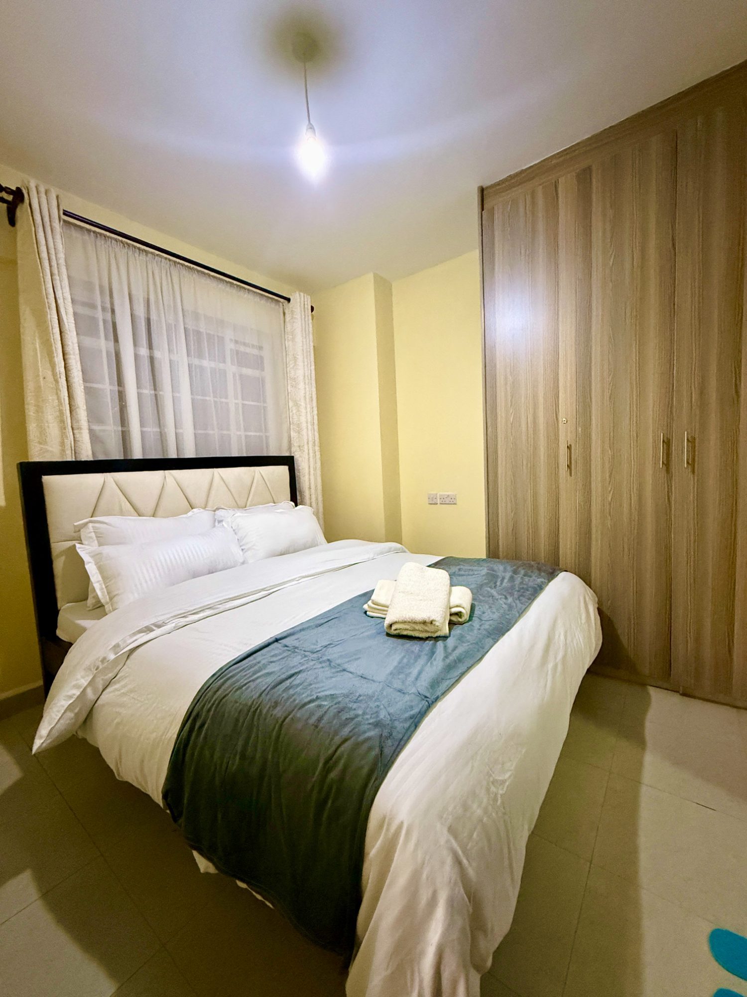 2 Bedroom Apartment - IMG_7073.jpg