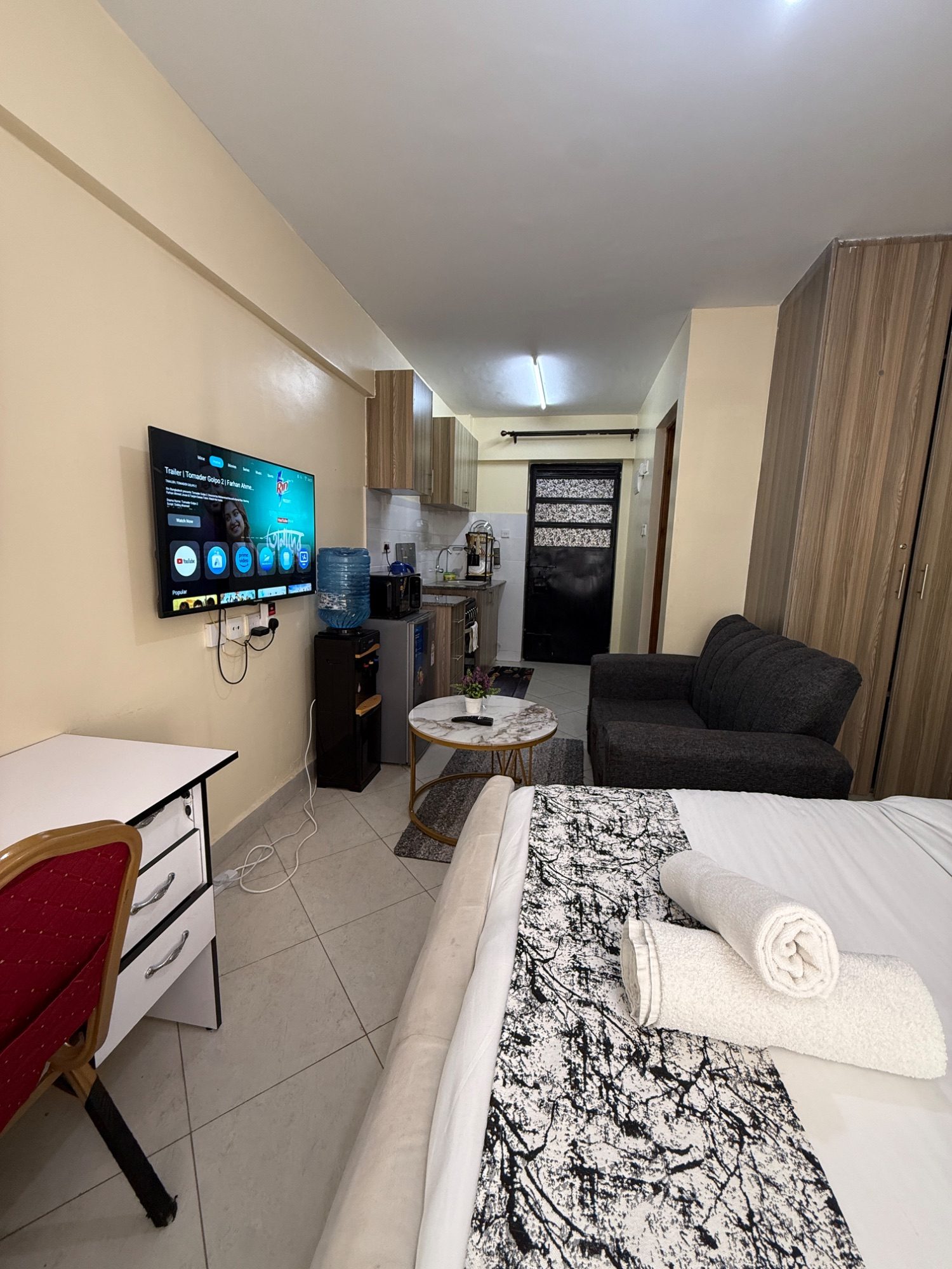 Studio Apartment - IMG_9057.jpg
