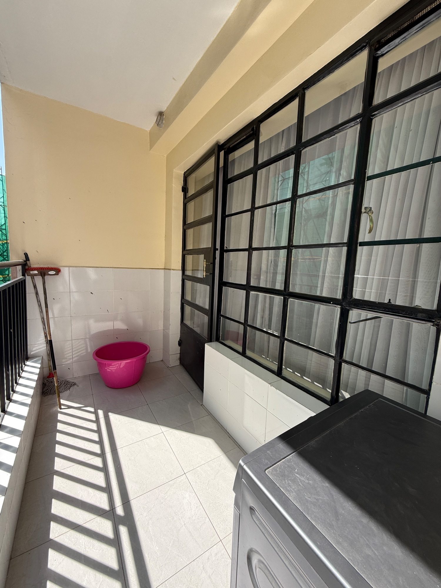Studio Apartment - IMG_9062.jpg